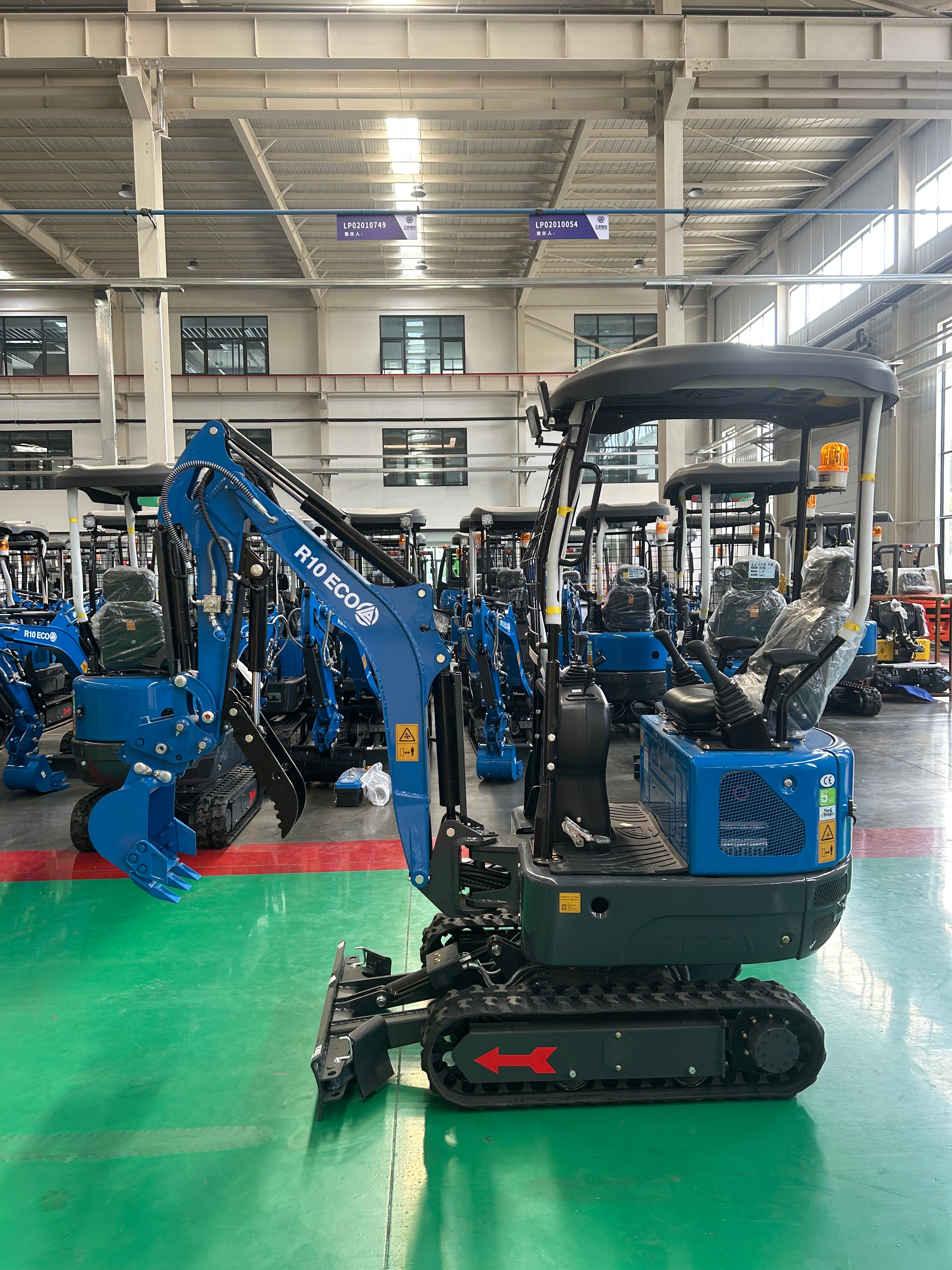 1 Tonne Rippa Mini Digger with Kubota Diesel Engines