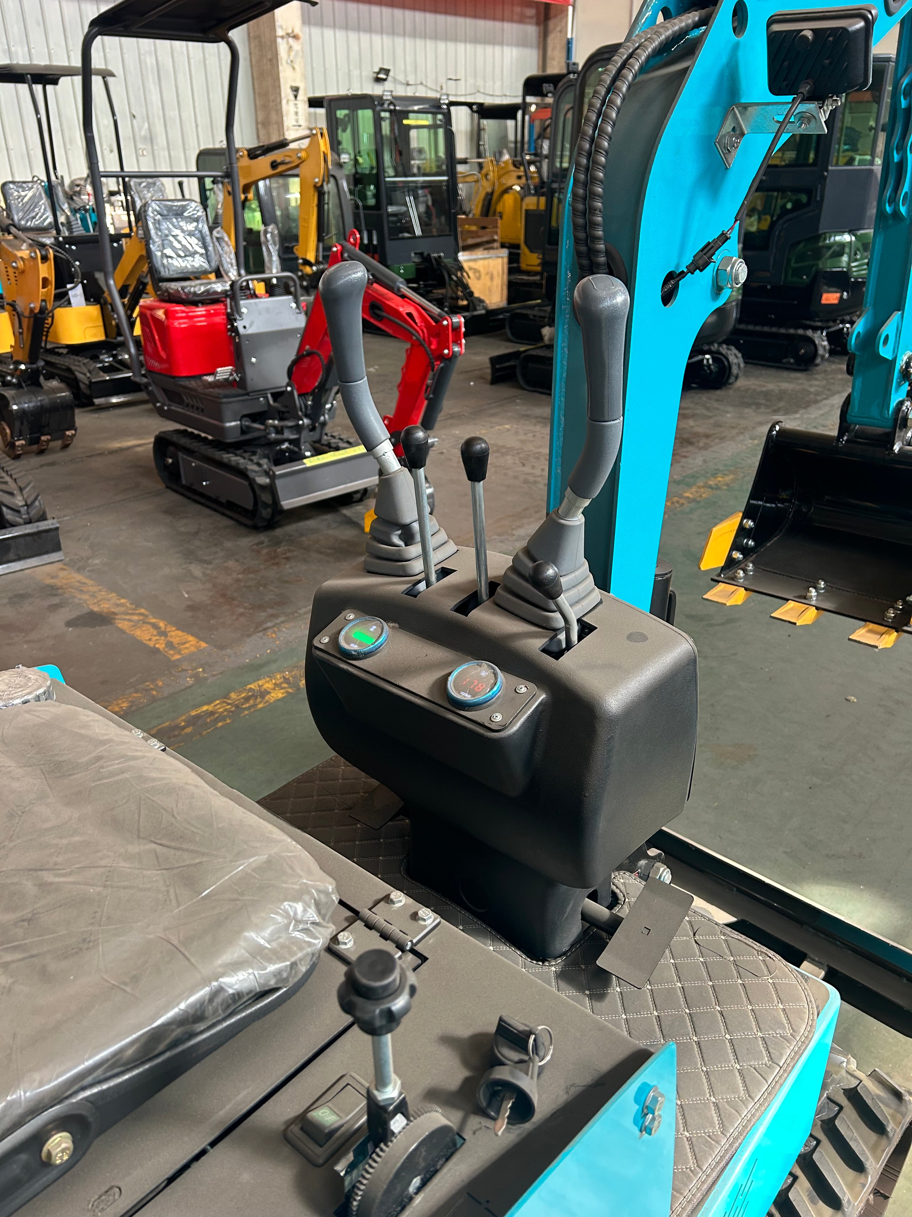 1 Tonne Excavator featuring RATO Petrol Engine