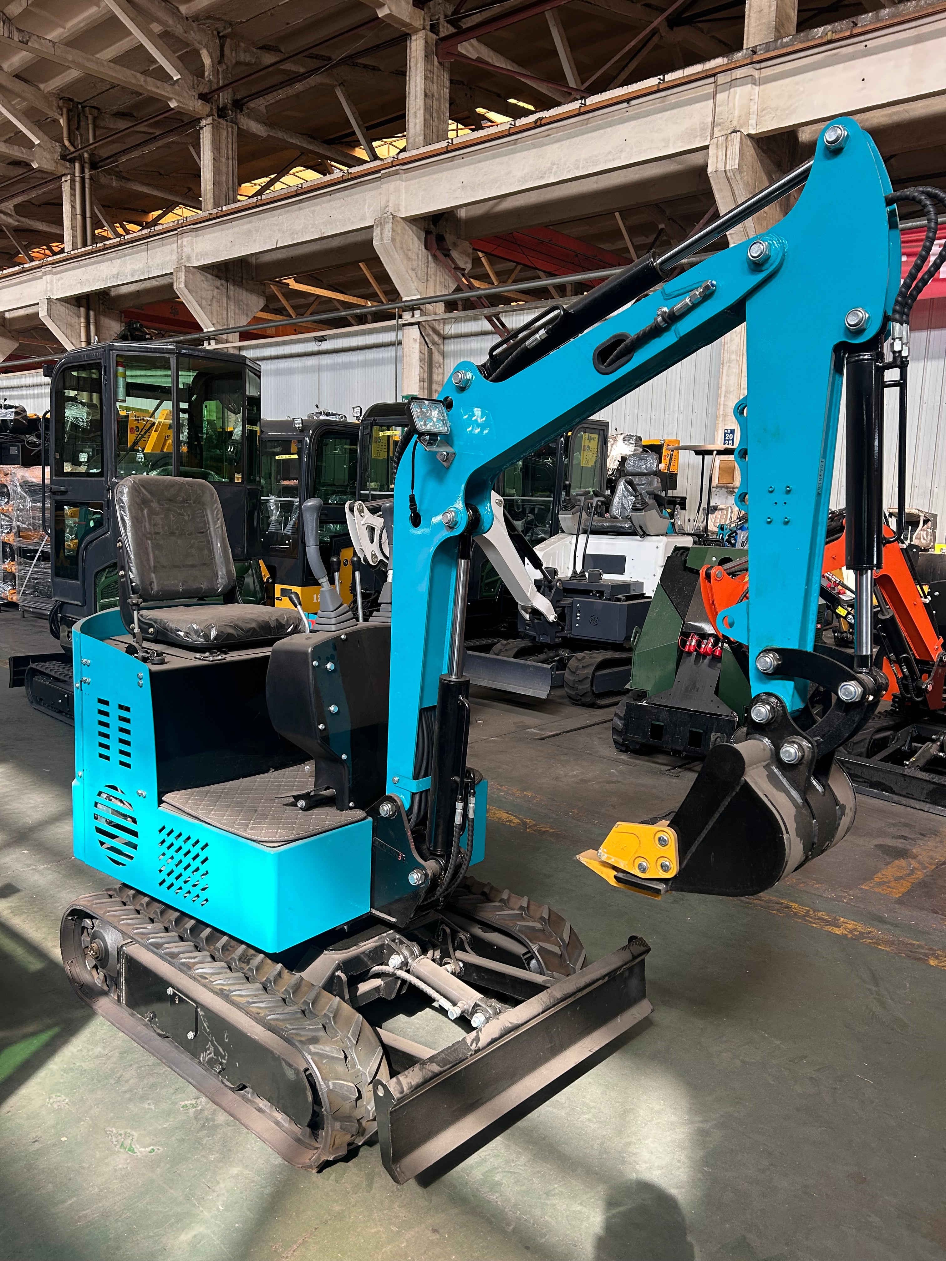 1 Tonne Excavator featuring RATO Petrol Engine