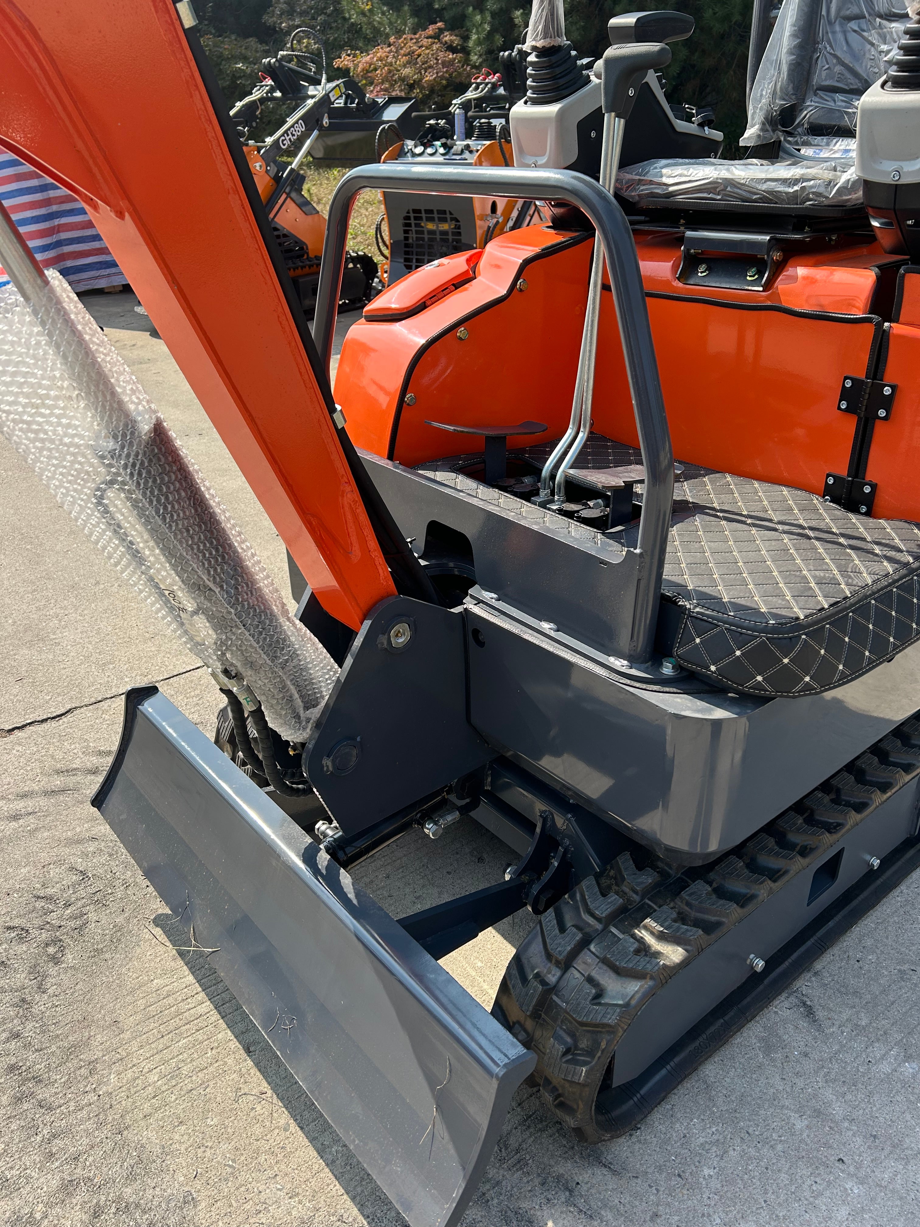 1.2 Tonne Excavator featuring RATO Petrol Engine