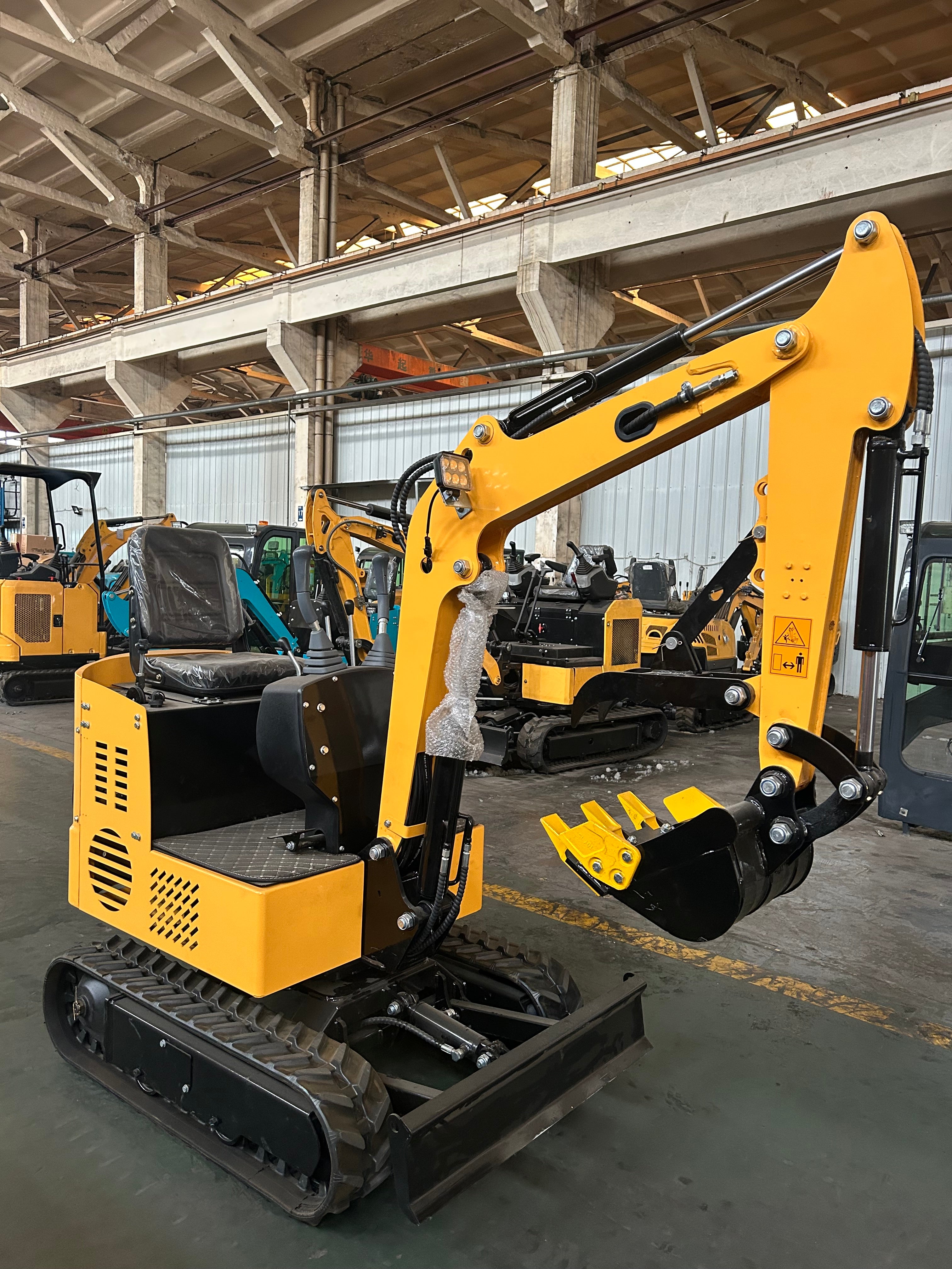 1 Tonne Excavator featuring RATO Petrol Engine