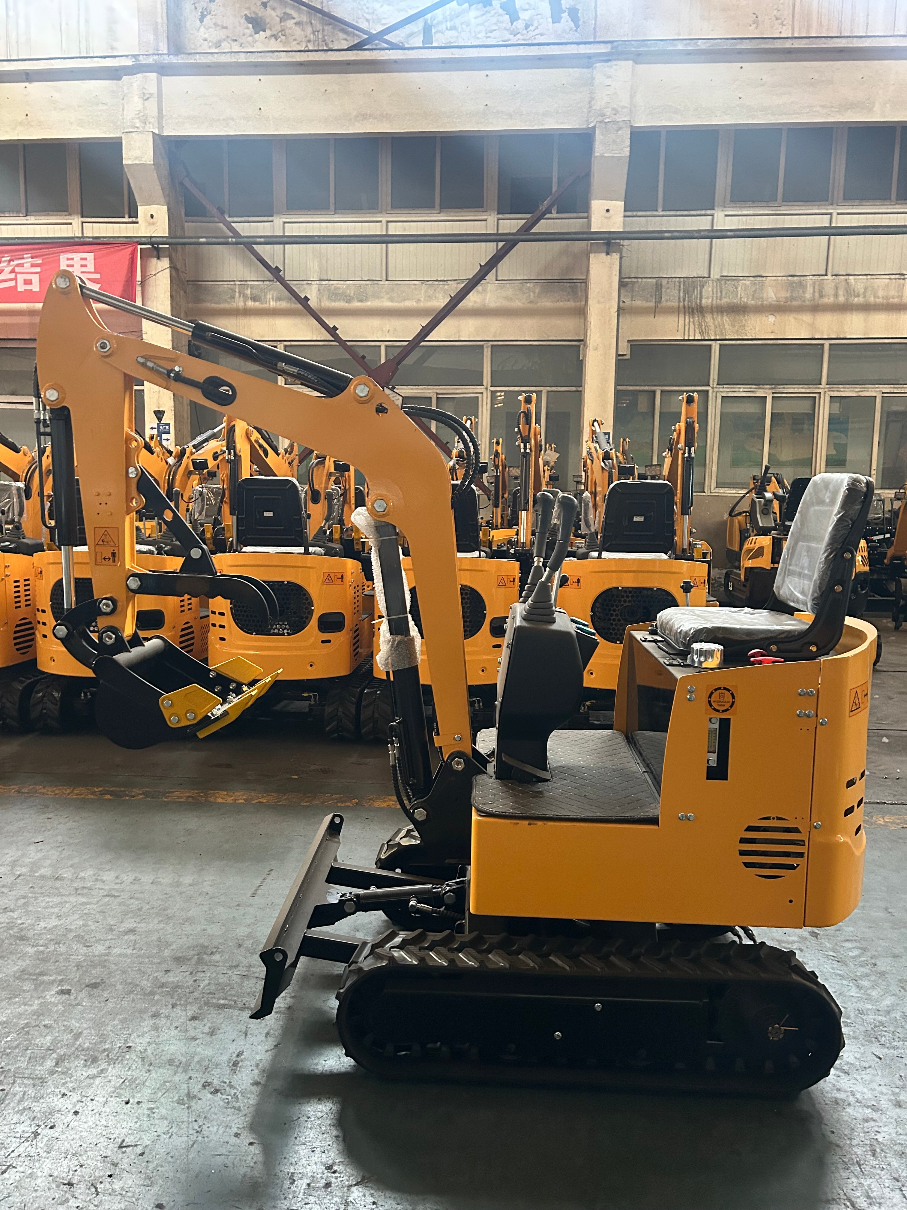 1 Tonne Excavator featuring RATO Petrol Engine