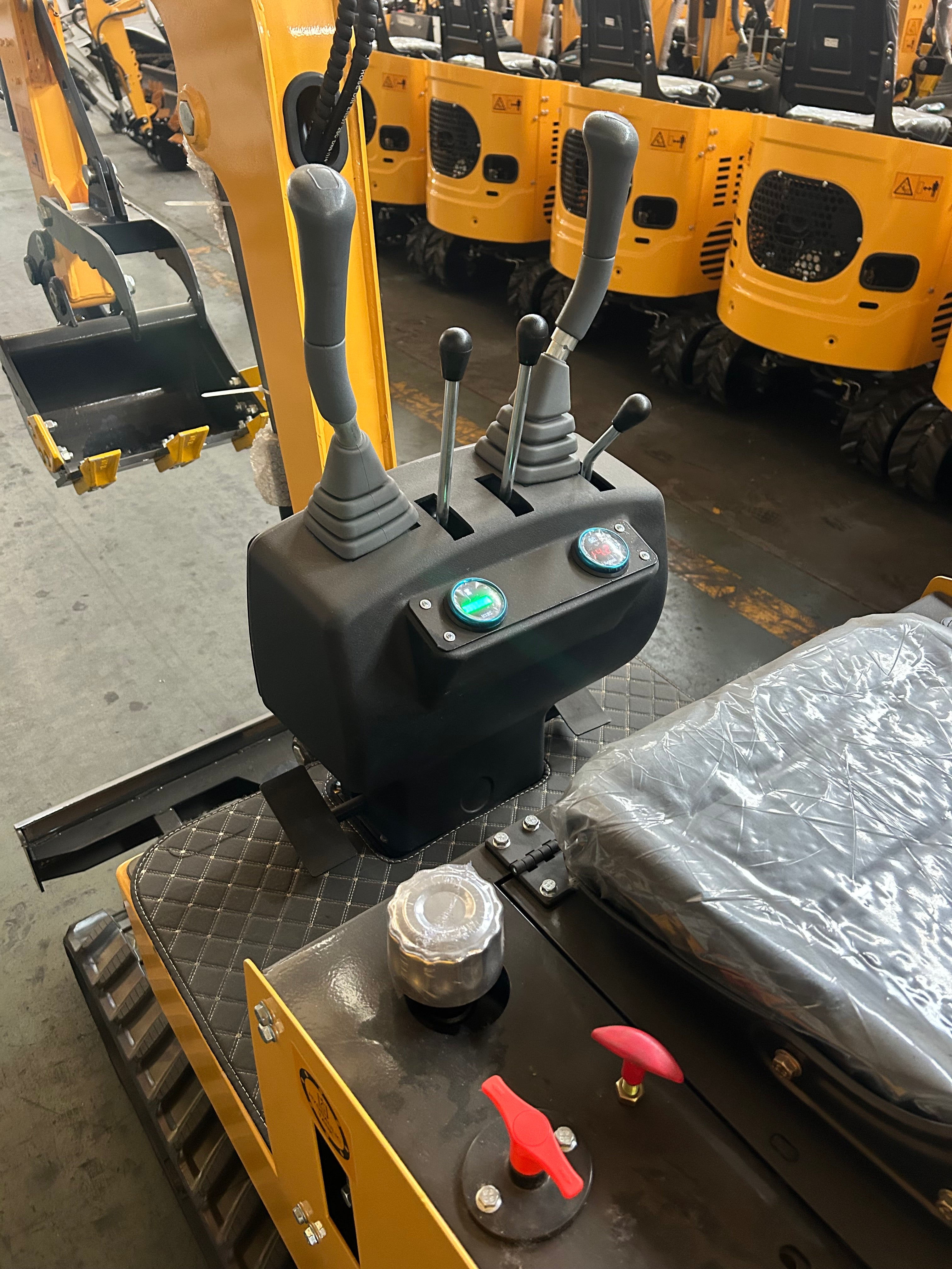 1 Tonne Excavator featuring RATO Petrol Engine